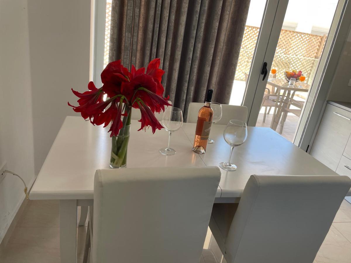 Luxury Sea View Apartaments Sarande Luaran gambar