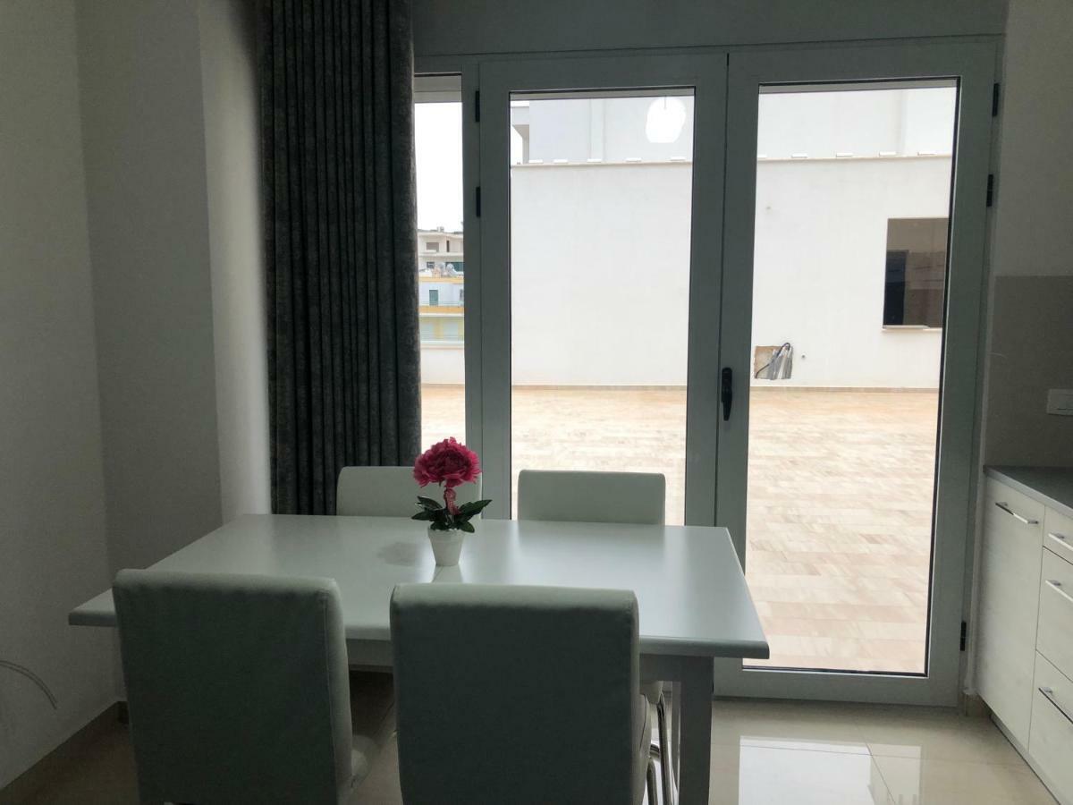Luxury Sea View Apartaments Sarande Luaran gambar