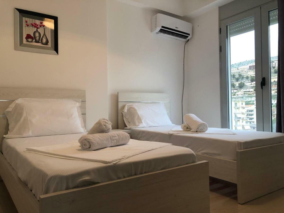 Luxury Sea View Apartaments Sarande Luaran gambar