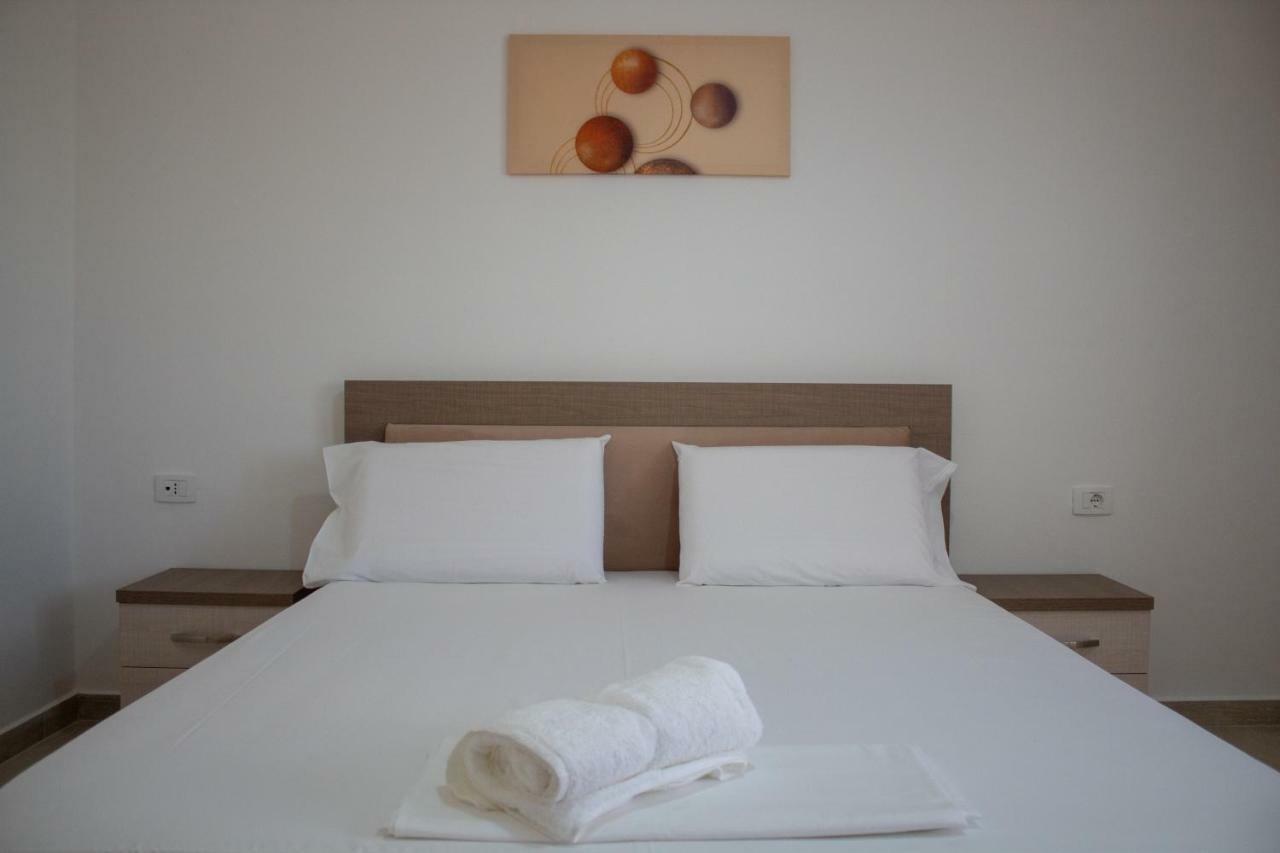 Luxury Sea View Apartaments Sarande Luaran gambar